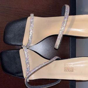 Black with Glitter Strap Pumps